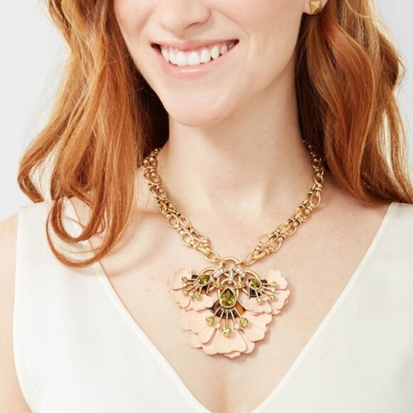 Stella and Dot Rory Statement Pendant Necklace - Picture 6 of 6